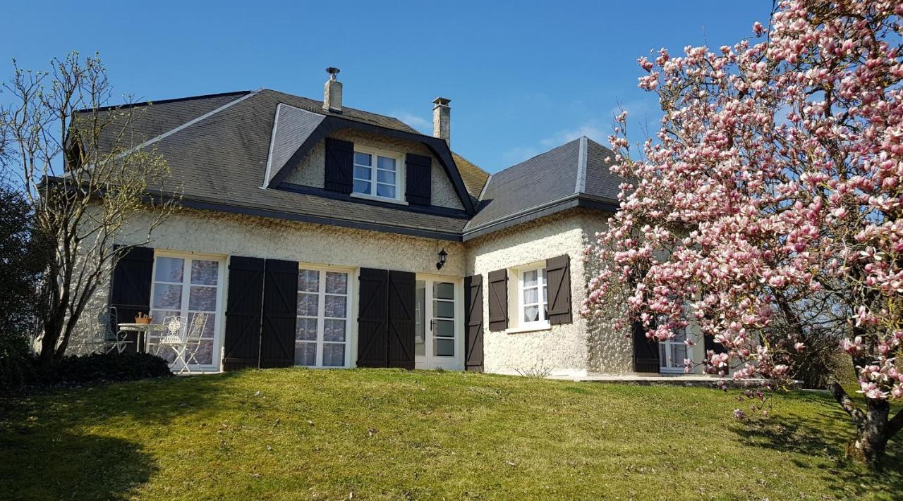 La Maison Du Muguet - Accueil Chevaux - Horse Friendly Liart Exterior foto